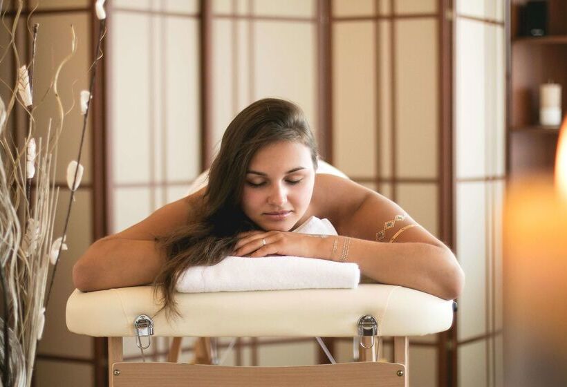 هتل Citadel Gastro Boutique