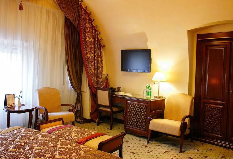 هتل Citadel Gastro Boutique