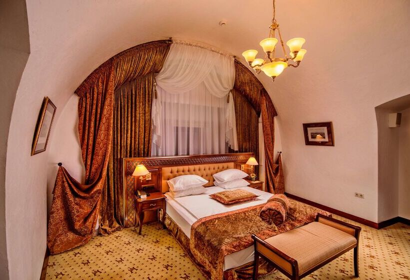 هتل Citadel Gastro Boutique