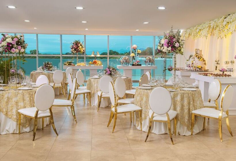 فندق Ciudad De David