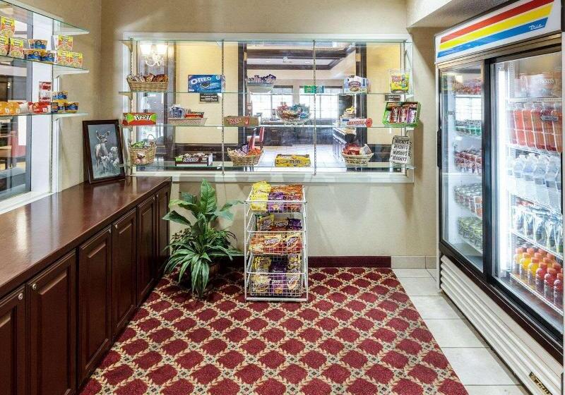 Отель Comfort Inn & Suites Texas Hill Country