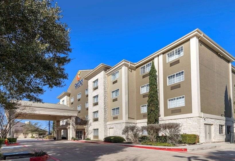 Отель Comfort Inn & Suites Texas Hill Country