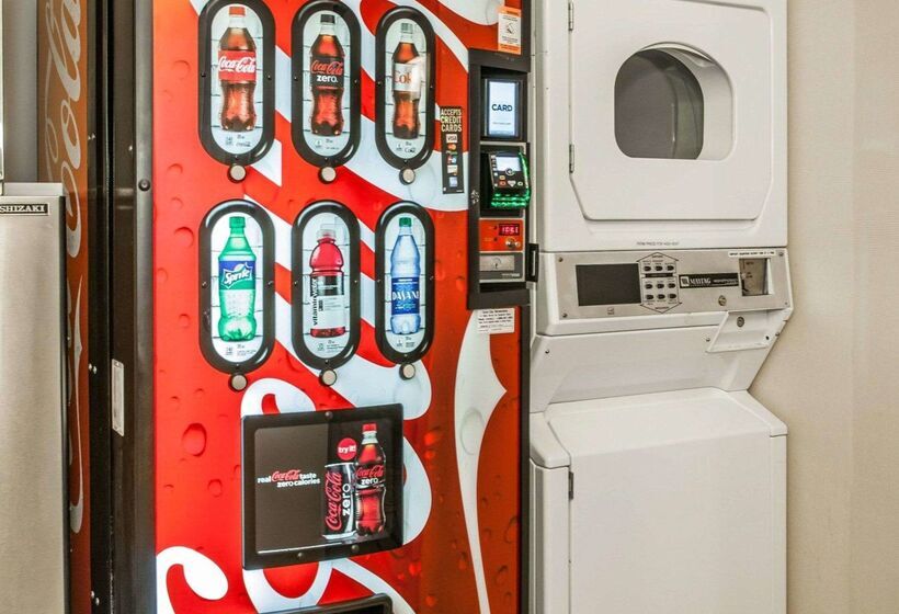 ホテル Comfort Inn Bloomington Near University