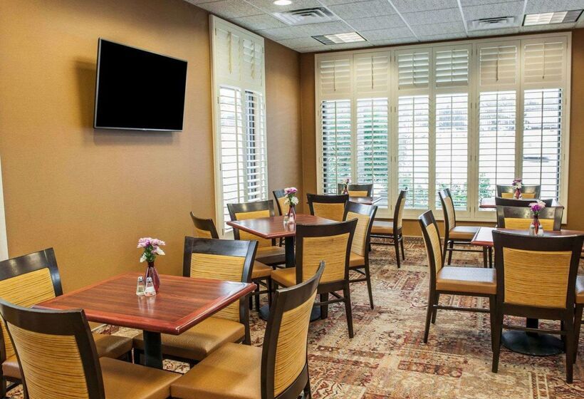 ホテル Comfort Inn Bloomington Near University