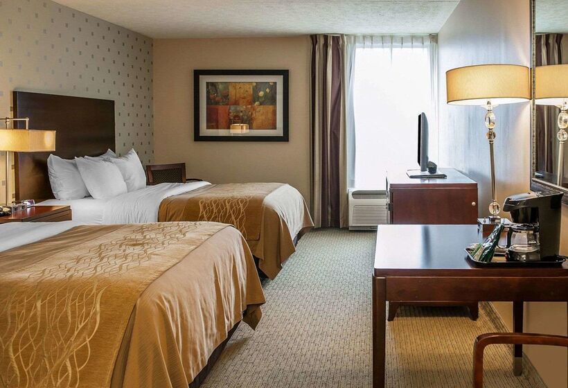 ホテル Comfort Inn Bloomington Near University