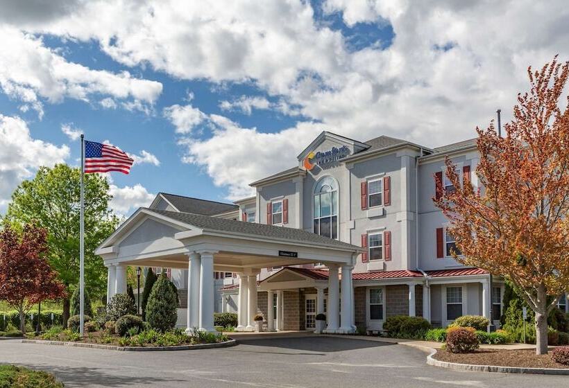 호텔 Comfort Inn & Suites