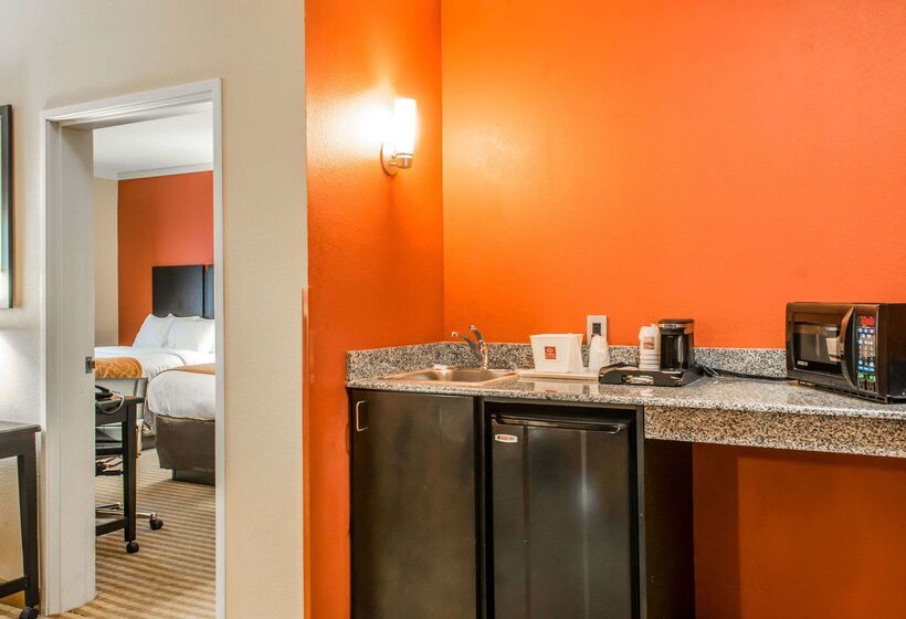 酒店 Comfort Suites Panama City Near Tyndall Afb