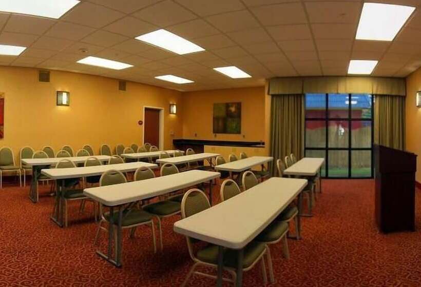 酒店 Comfort Suites Panama City Near Tyndall Afb