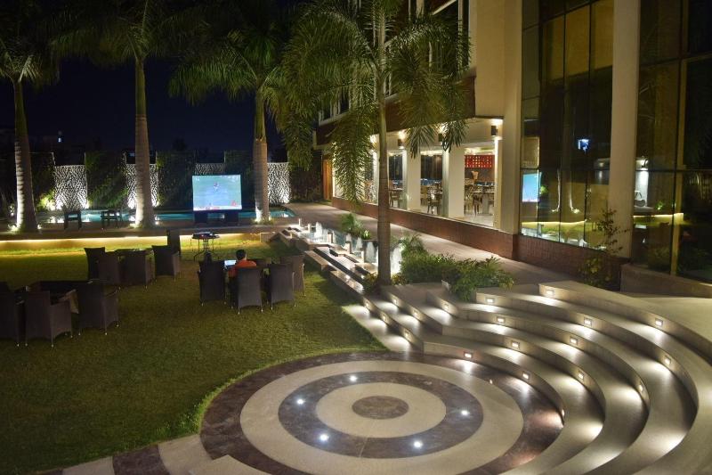 فندق Country Inn & Suites By Radisson Jammu