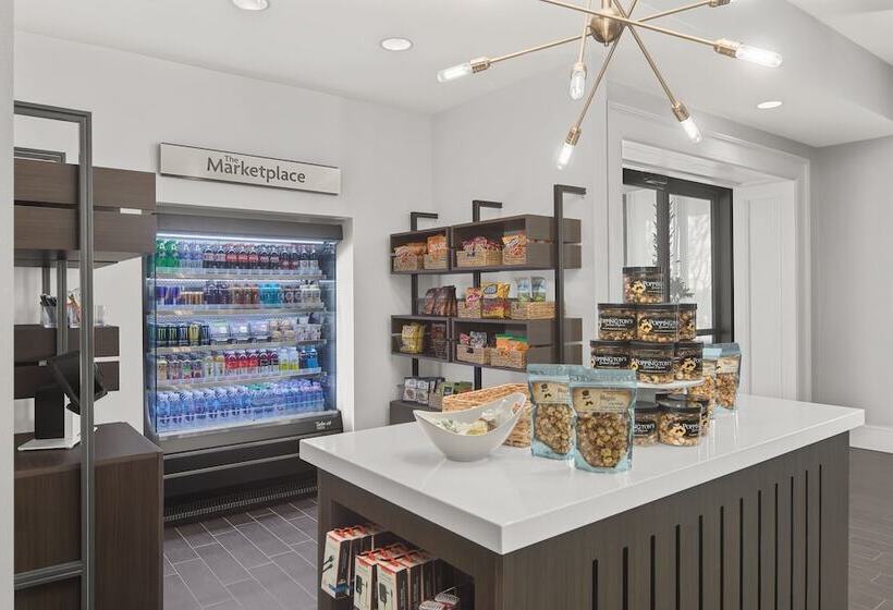 Отель Crowne Plaza Greenville, An Ihg