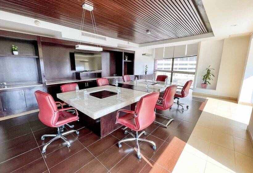 Отель Hilton Queretaro