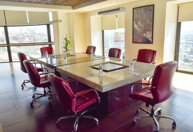 Отель Hilton Queretaro