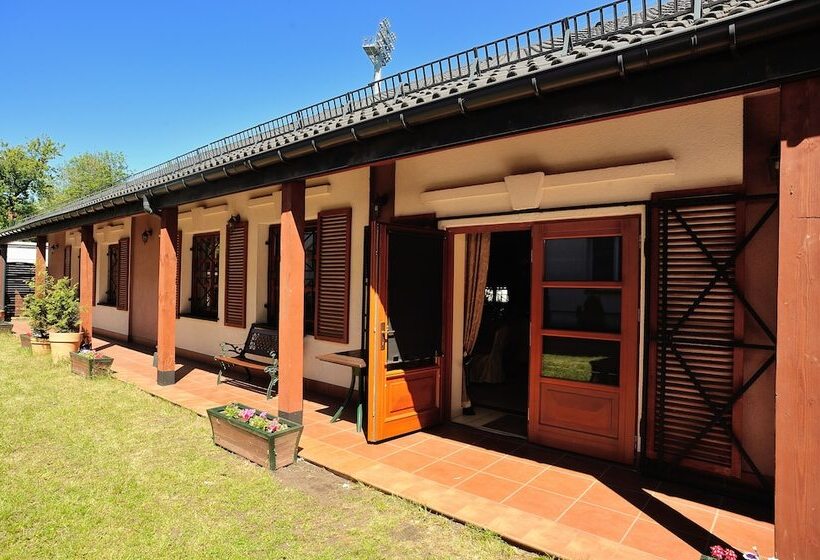 בית מלון כפרי Diament Vacanza Katowice  Siemianowice