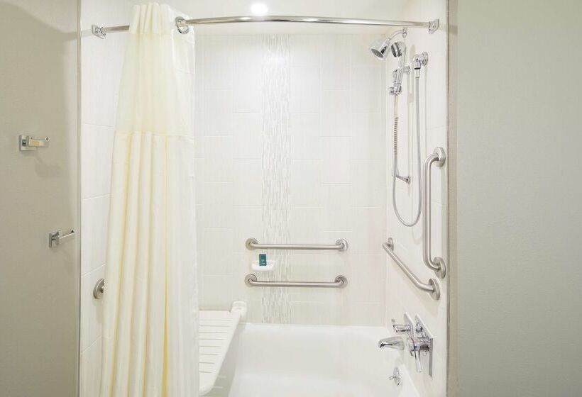 فندق Doubletree By Hilton Atlanta  Alpharetta