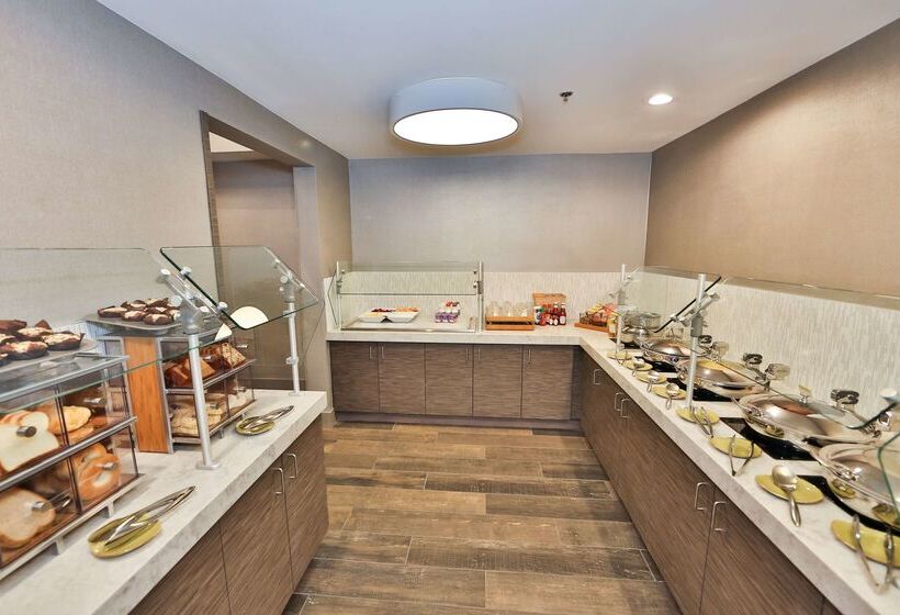 فندق Doubletree By Hilton Atlanta  Alpharetta