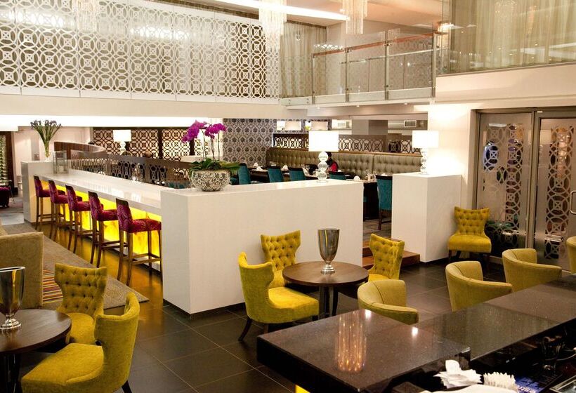 فندق Doubletree By Hilton Cape Town Upper Eastside