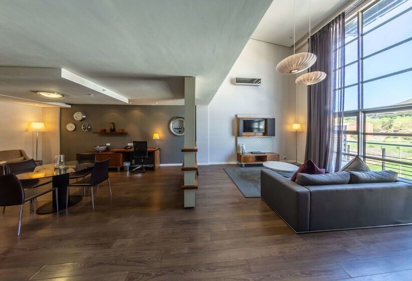 호텔 Doubletree By Hilton Cape Town Upper Eastside