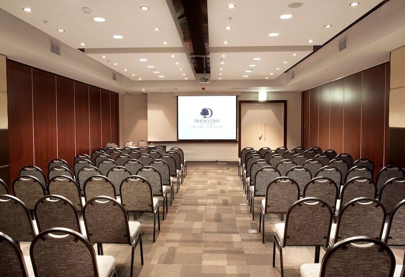 فندق Doubletree By Hilton Cape Town Upper Eastside