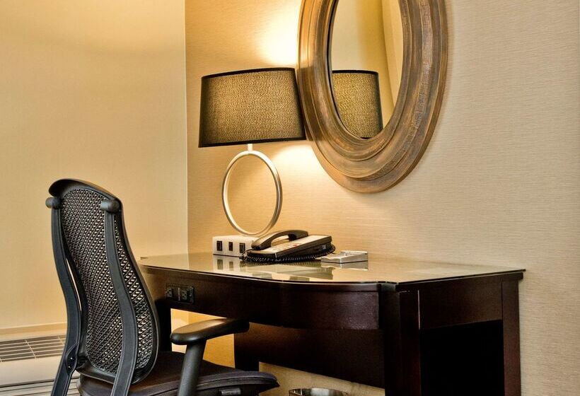 Отель Doubletree Raleigh Durham Airport At Research Triangle Park