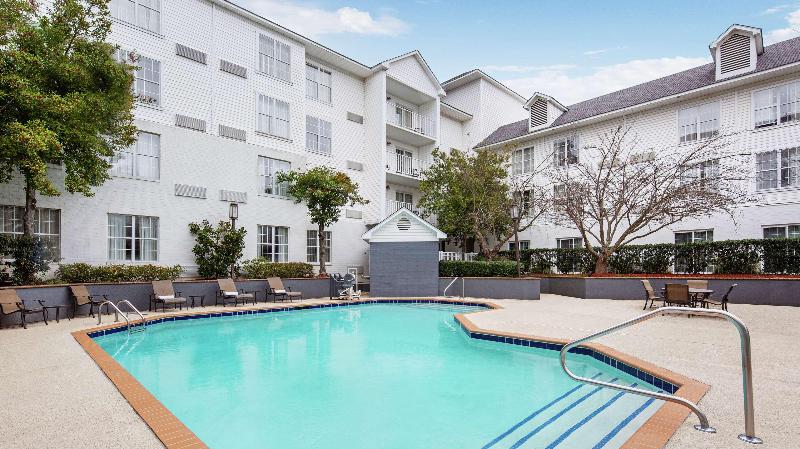 هتل Doubletree Raleigh Durham Airport At Research Triangle Park