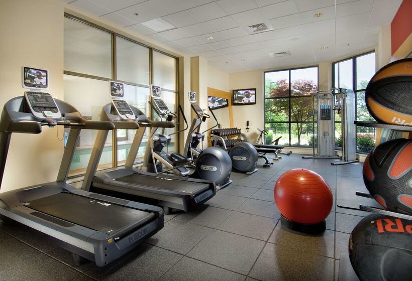 ホテル Doubletree By Hilton Sterling Dulles Airport