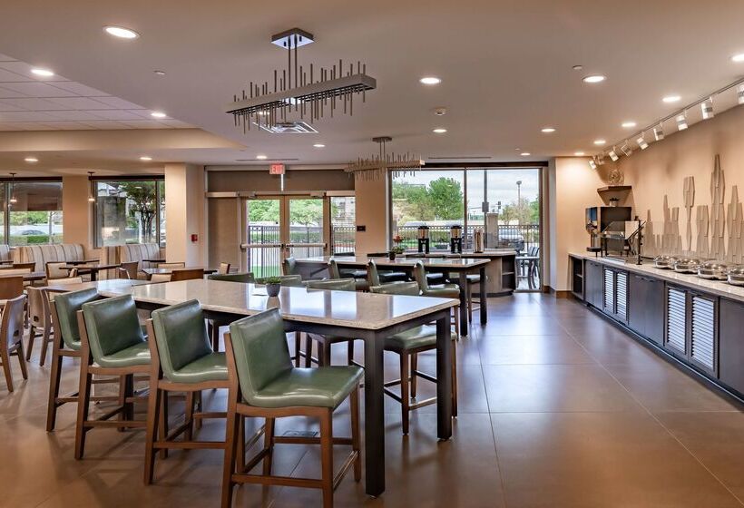בית מלון כפרי Doubletree By Hilton Dallas   Farmers Branch