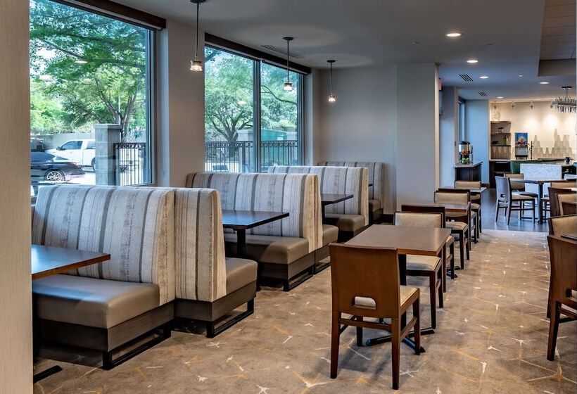 Отель Doubletree By Hilton Dallas   Farmers Branch