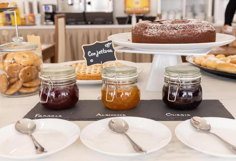 호텔 Edelweiss Riccione