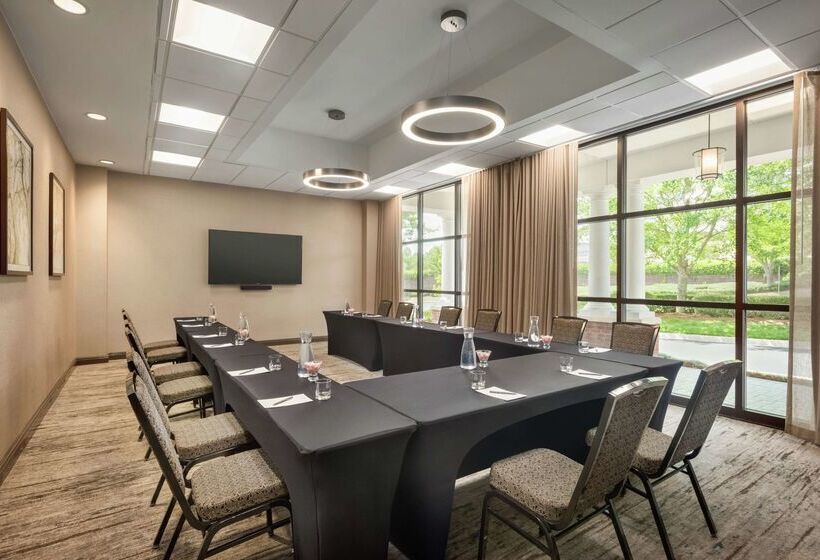 فندق Embassy Suites By Hilton Atlanta Alpharetta