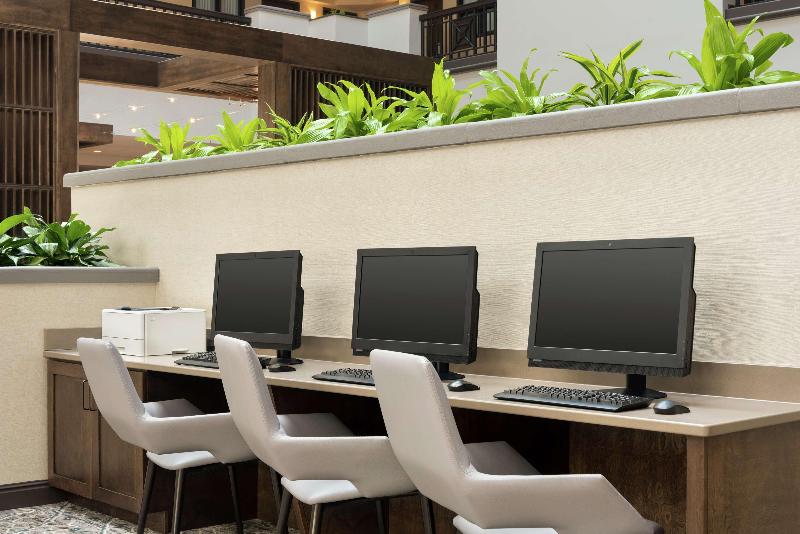 فندق Embassy Suites By Hilton Atlanta Alpharetta