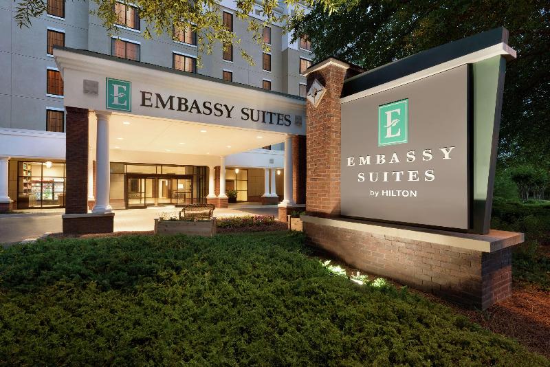 فندق Embassy Suites By Hilton Atlanta Alpharetta
