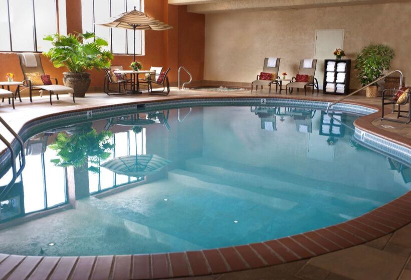 호텔 Embassy Suites Lubbock