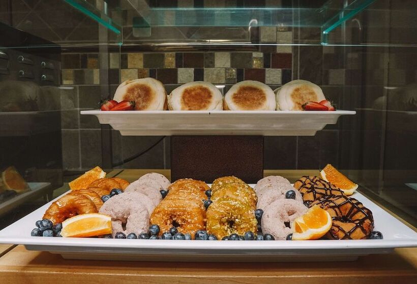 호텔 Embassy Suites Lubbock