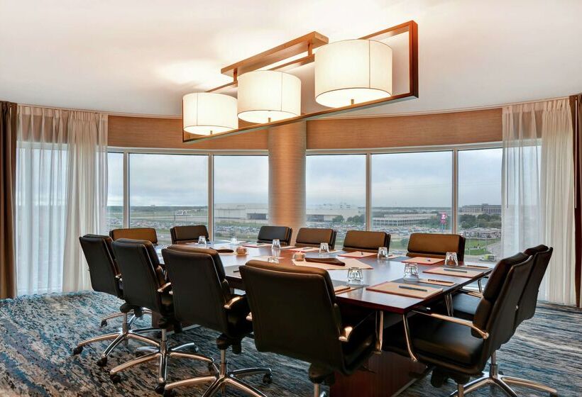 호텔 Embassy Suites By Hilton Minneapolisairport