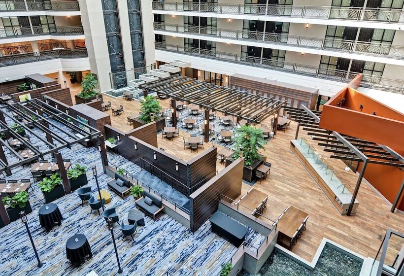 هتل Embassy Suites By Hilton Minneapolisairport