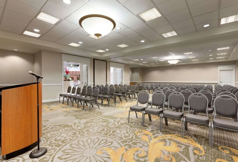 Отель Embassy Suites By Hilton Newark Wilmington South