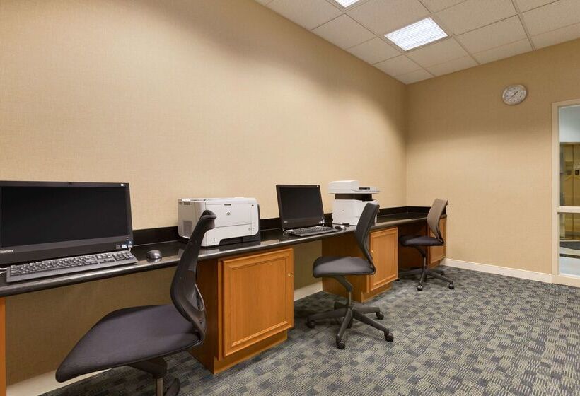 Отель Embassy Suites By Hilton Newark Wilmington South