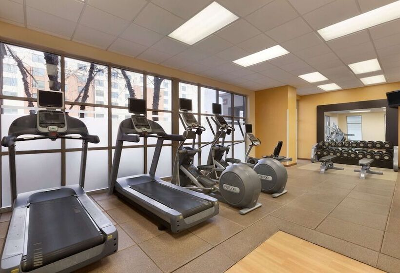 Отель Embassy Suites By Hilton Newark Wilmington South