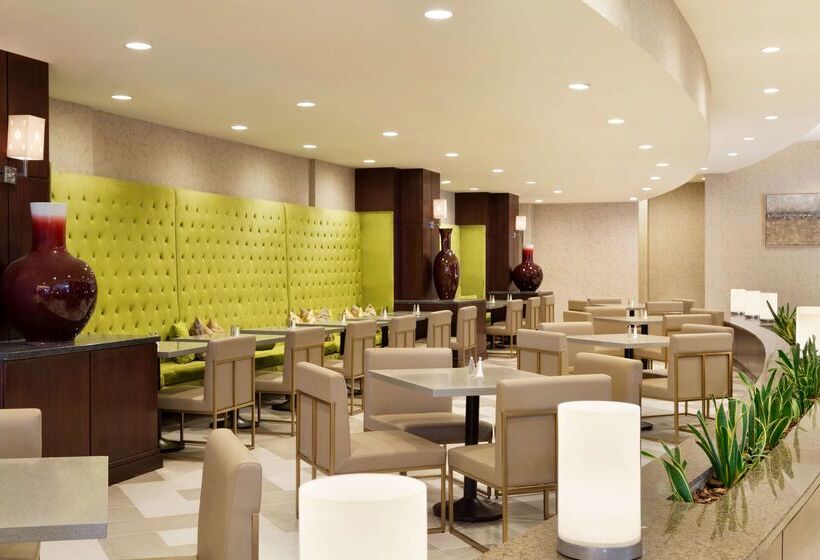 فندق Embassy Suites Los Angeles Glendale