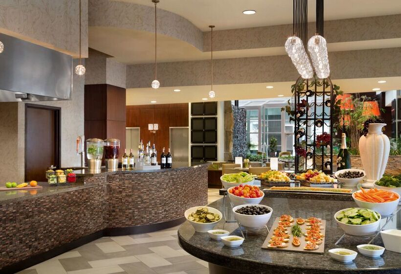 فندق Embassy Suites Los Angeles Glendale