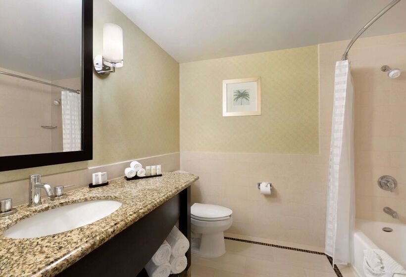 فندق Embassy Suites Los Angeles Glendale