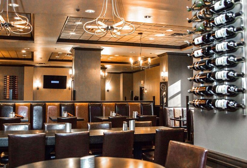 هتل Embassy Suites By Hilton Nashville At Vanderbilt