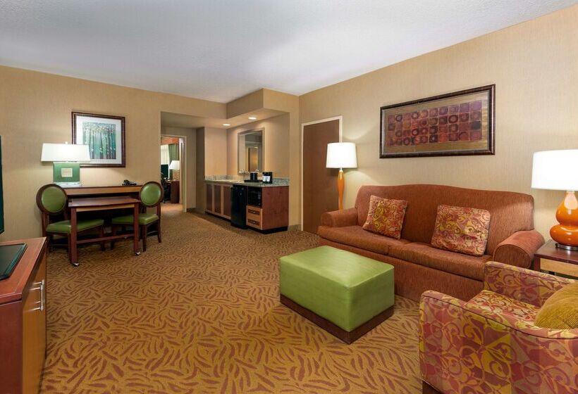 Embassy Suites Omaha La Vista/hotel & Conference Center