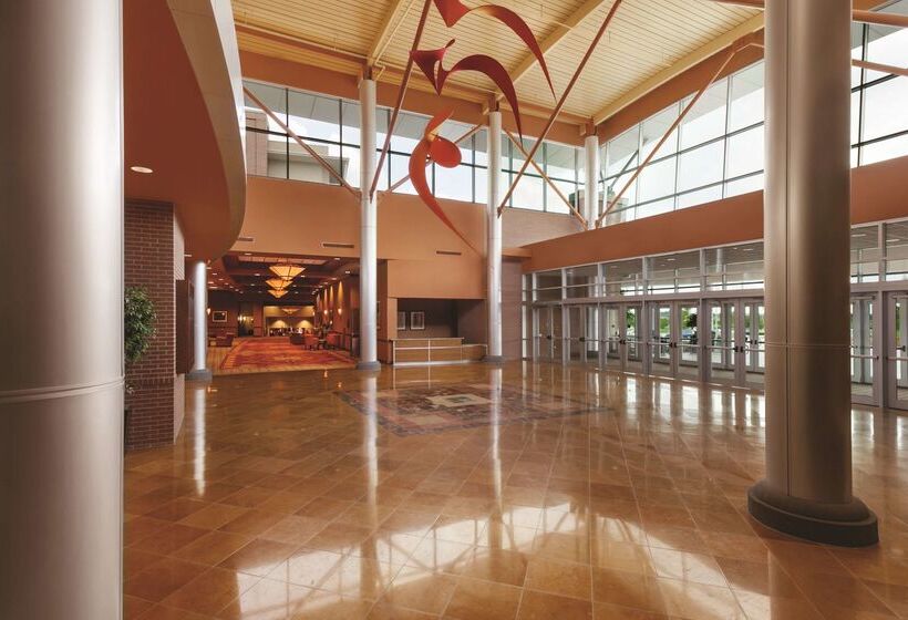 Embassy Suites Omaha La Vista/hotel & Conference Center