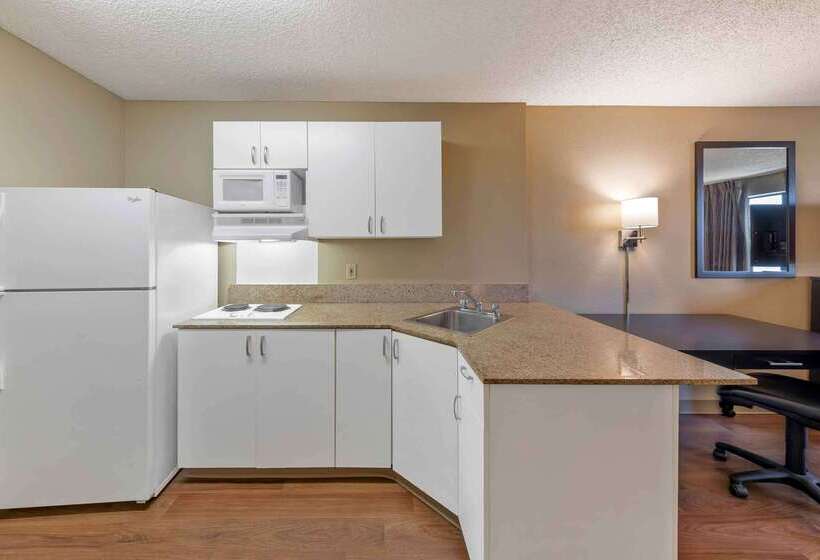 فندق Extended Stay America Suites  Los Angeles  Valencia