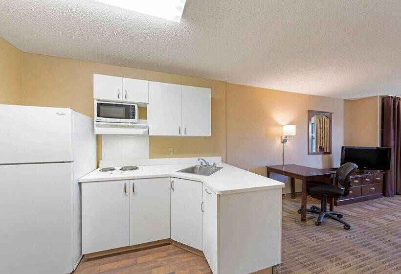 فندق Extended Stay America Suites  Los Angeles  Valencia