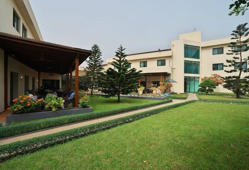 هتل Fiesta Royale