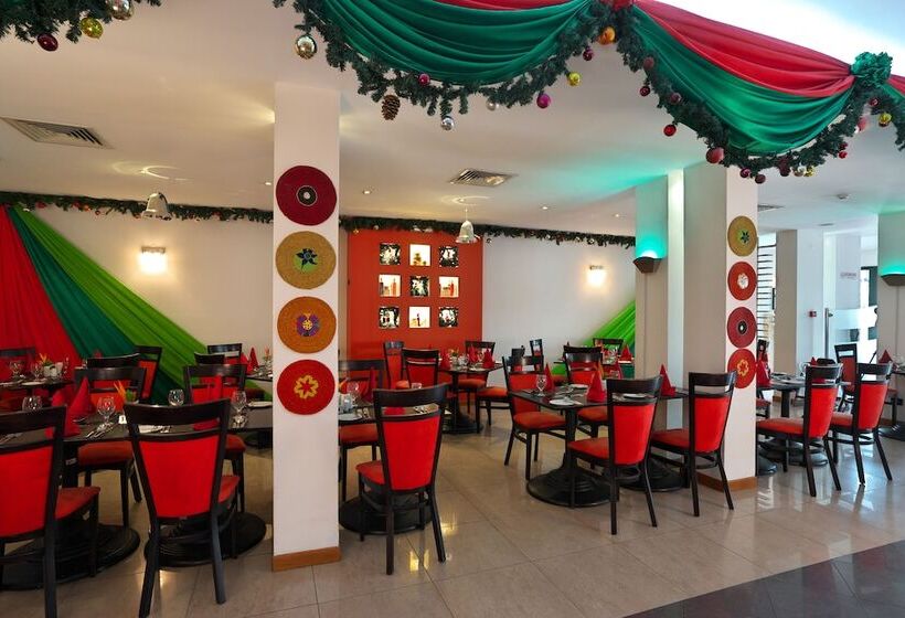 هتل Fiesta Royale