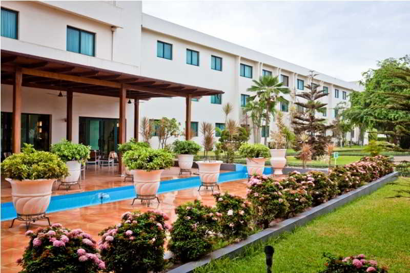 هتل Fiesta Royale