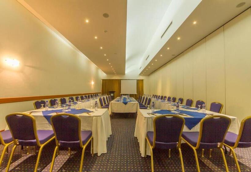 هتل Fiesta Royale